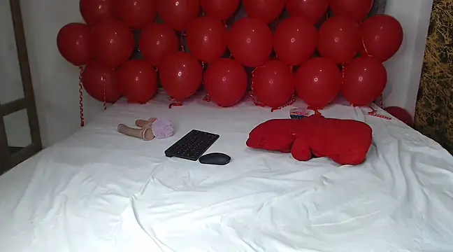 Snapshot of Naughtymis chatting on 15, 2, 2025 Naughtymis online show from 15, 2, 2025