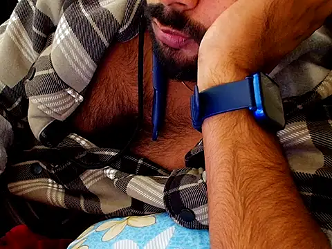 Snapshot of SHENOY3 chatting on 11, 11, 2025 SHENOY3 online show from 11, 11, 2025