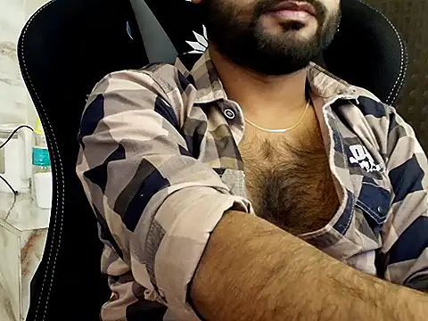 Snapshot of SHENOY3 chatting on 4, 12, 2025 SHENOY3 online show from 4, 12, 2025