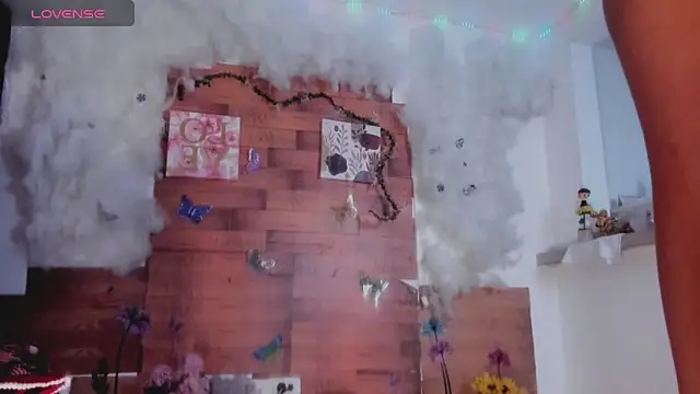 Snapshot of kelly_thomson chatting on 30, 1, 2025 kelly thomson online show from 30, 1, 2025