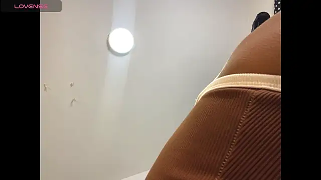 Snapshot of kelly_thomson chatting on 31, 1, 2025 kelly thomson online show from 31, 1, 2025