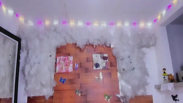 Snapshot of kelly_thomson chatting on 19, 2, 2025 kelly thomson online show from 19, 2, 2025