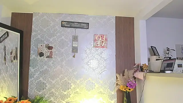 Snapshot of kelly_thomson chatting on 24, 9, 2025 kelly thomson online show from 24, 9, 2025