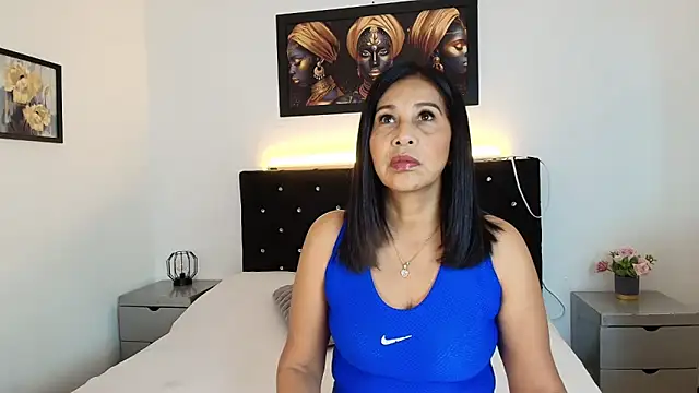 Shanon mature online show from 18, 5, 2026