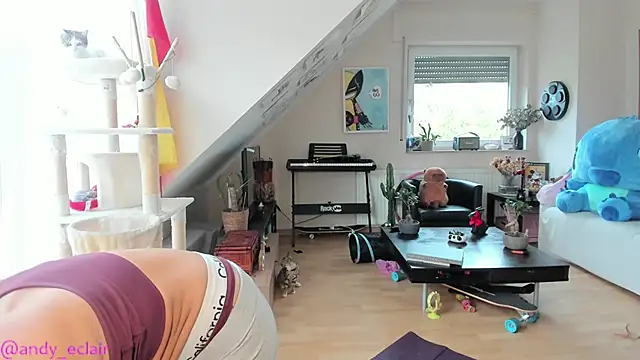 Snapshot of tinny_williams chatting on 13, 10, 2025 tinny williams online show from 13, 10, 2025