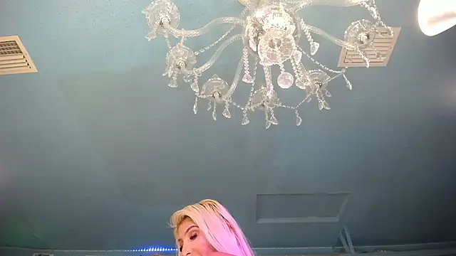 ADRIANNA FOX online show from 18, 3, 2025