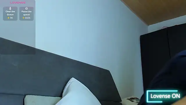 jhonyalzate2 online show from 13, 11, 2025