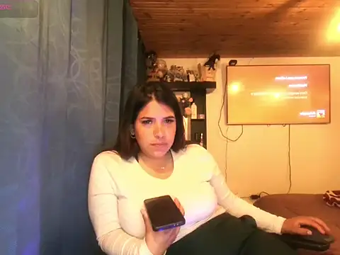 Snapshot of kaaq2 chatting on 14, 2, 2026 kaaq2 online show from 14, 2, 2026