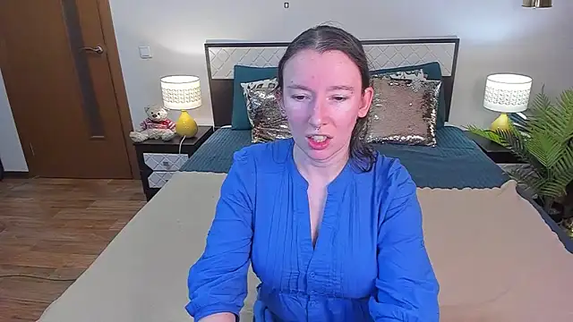 CatherineWalls online show from 1, 6, 2026