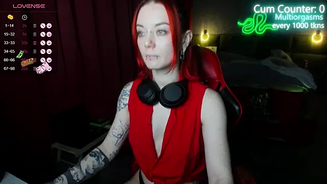 MaxPhoenixx online show from 2, 12, 2024