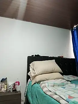 Vicky Rosse online show from 15, 10, 2025