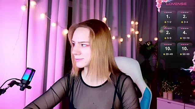 Snapshot of Ramona___ chatting on 2, 1, 2025 Ramona online show from 2, 1, 2025