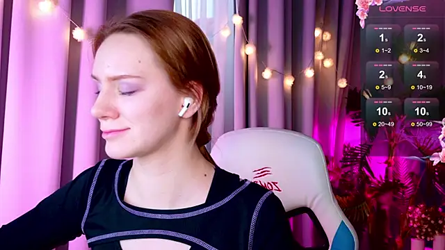 Snapshot of Ramona___ chatting on 6, 1, 2025 Ramona online show from 6, 1, 2025