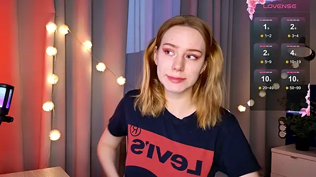 Snapshot of Ramona___ chatting on 10, 2, 2025 Ramona online show from 10, 2, 2025