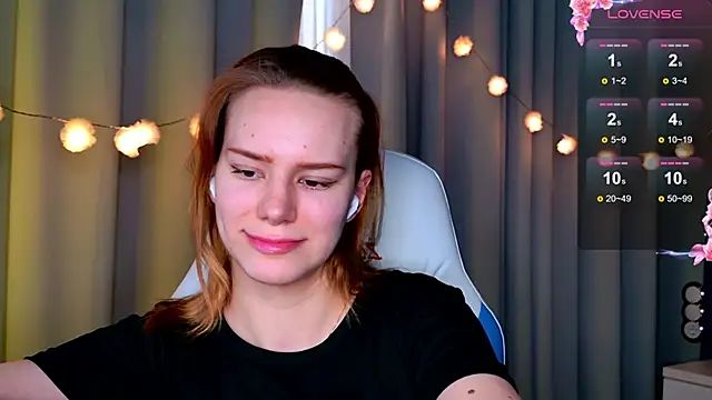 Snapshot of Ramona___ chatting on 12, 3, 2025 Ramona online show from 12, 3, 2025