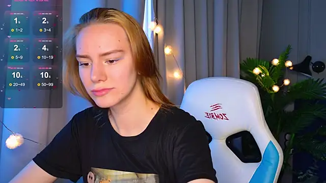 Snapshot of Ramona___ chatting on 3, 10, 2025 Ramona online show from 3, 10, 2025