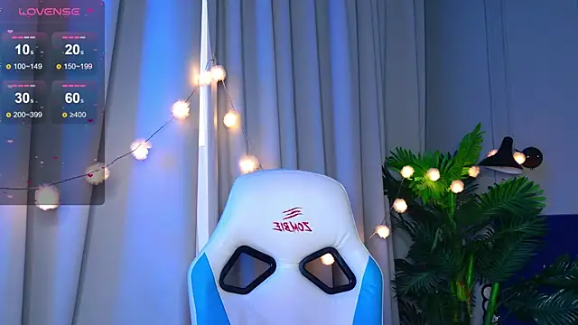 Snapshot of Ramona___ chatting on 13, 10, 2025 Ramona online show from 13, 10, 2025