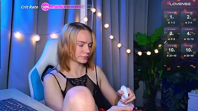 Snapshot of Ramona___ chatting on 10, 11, 2025 Ramona online show from 10, 11, 2025