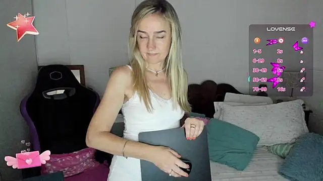 Snapshot of 1Sweetnina chatting on 25, 1, 2025 1Sweetnina online show from 25, 1, 2025
