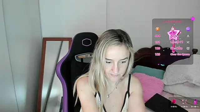 Snapshot of 1Sweetnina chatting on 3, 2, 2025 1Sweetnina online show from 3, 2, 2025
