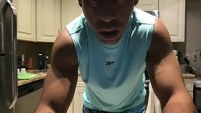 BigGuyMuscle online show from 9, 11, 2025