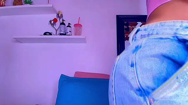 alexaa walker online show from 22, 2, 2025