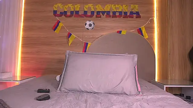 Snapshot of alexaa_walker chatting on 7, 7, 2026 alexaa walker online show from 7, 7, 2026