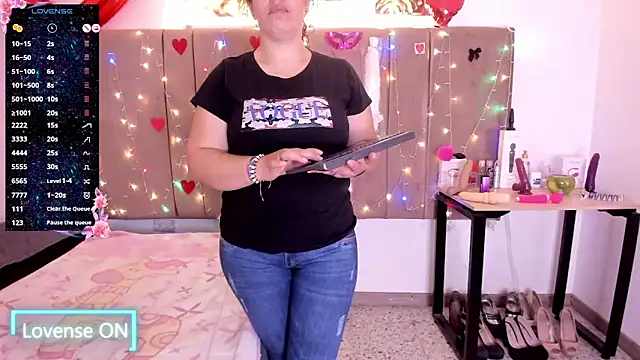 Snapshot of Zaly_mature chatting on 28, 11, 2025 Zaly mature online show from 28, 11, 2025