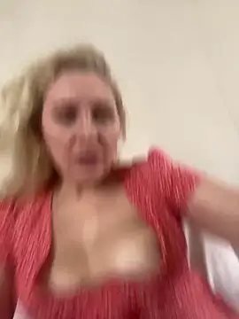 YourBlondee online show from 26, 3, 2026