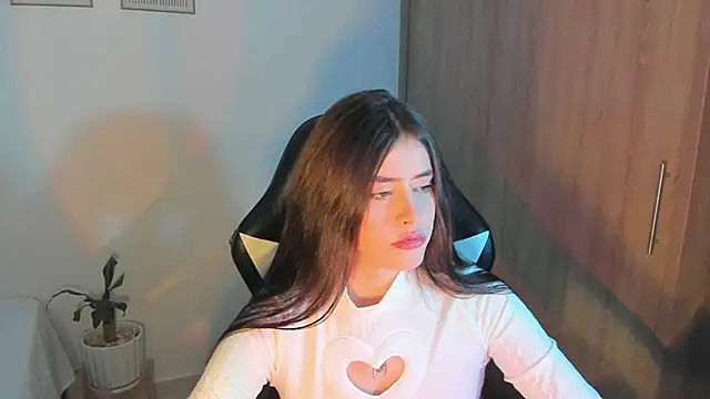 Snapshot of iriswest_ chatting on 13, 2, 2025 iriswest online show from 13, 2, 2025