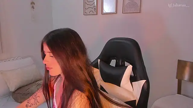 Snapshot of iriswest_ chatting on 17, 2, 2025 iriswest online show from 17, 2, 2025