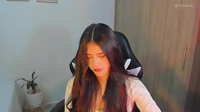 Snapshot of iriswest_ chatting on 20, 2, 2025 iriswest online show from 20, 2, 2025