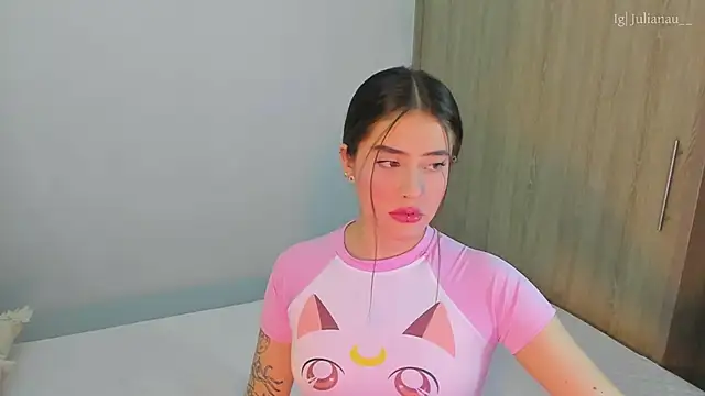 Snapshot of iriswest_ chatting on 24, 2, 2025 iriswest online show from 24, 2, 2025