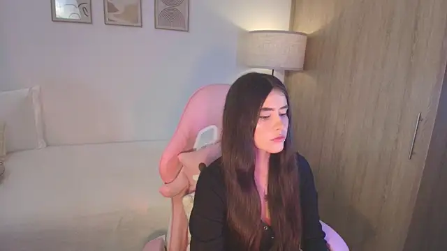 Snapshot of iriswest_ chatting on 3, 10, 2025 iriswest online show from 3, 10, 2025