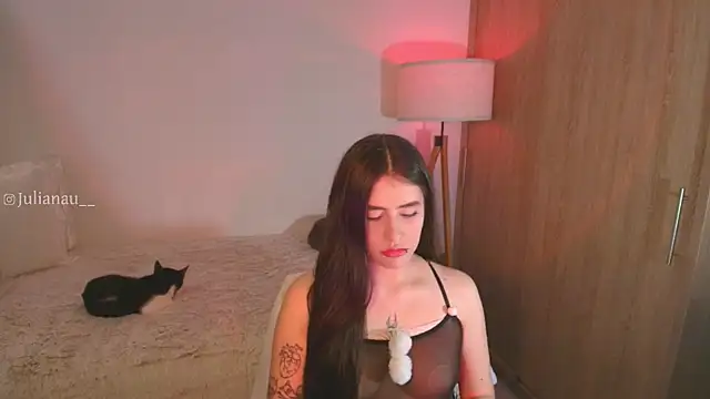 Snapshot of iriswest_ chatting on 30, 10, 2025 iriswest online show from 30, 10, 2025