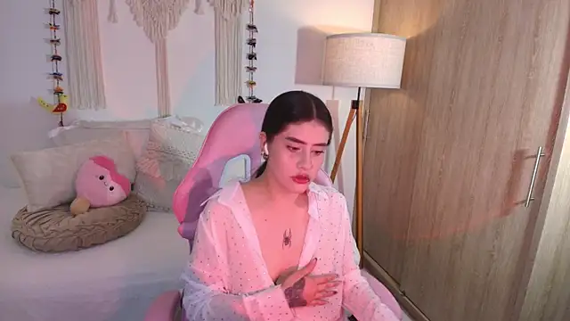 Snapshot of iriswest_ chatting on 17, 1, 2026 iriswest online show from 17, 1, 2026