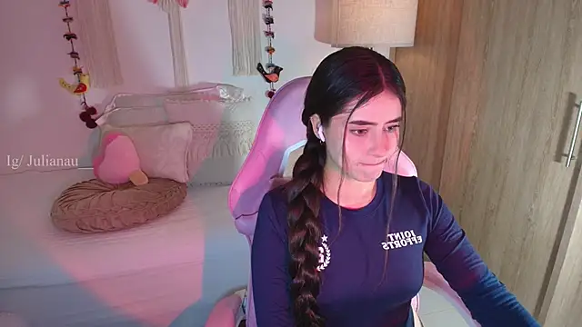 Snapshot of iriswest_ chatting on 3, 2, 2026 iriswest online show from 3, 2, 2026