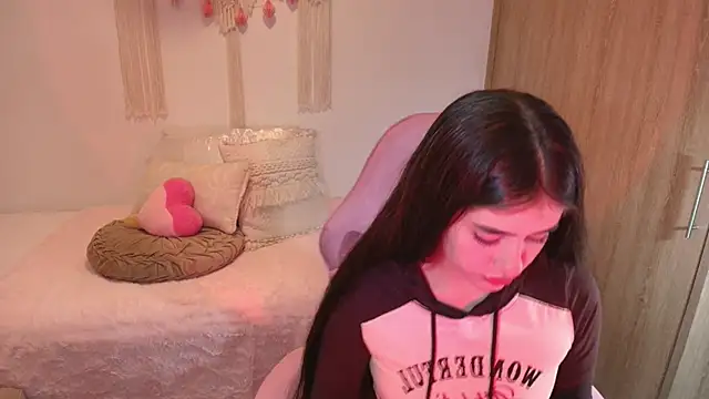 Snapshot of iriswest_ chatting on 16, 2, 2026 iriswest online show from 16, 2, 2026