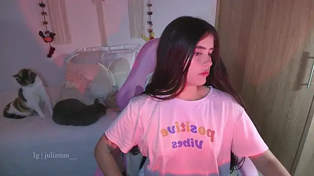 Snapshot of iriswest_ chatting on 16, 3, 2026 iriswest online show from 16, 3, 2026