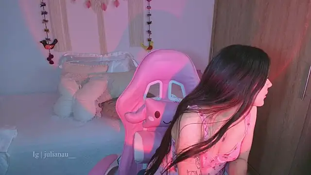 Snapshot of iriswest_ chatting on 20, 3, 2026 iriswest online show from 20, 3, 2026