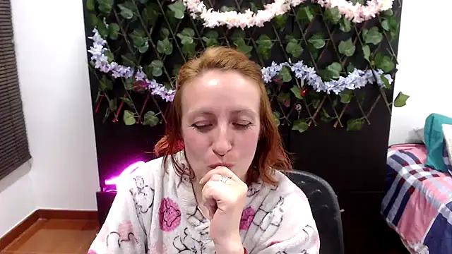 Snapshot of kittykalor09 chatting on 3, 2, 2026 kittykalor09 online show from 3, 2, 2026