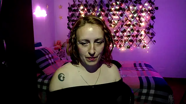 Snapshot of kittykalor09 chatting on 4, 2, 2026 kittykalor09 online show from 4, 2, 2026