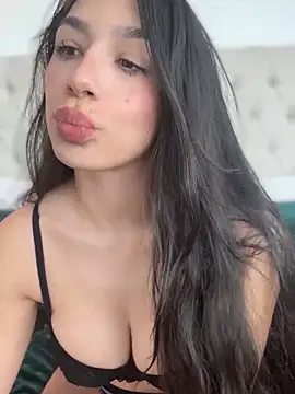 LoveLillyy online show from 22, 1, 2025