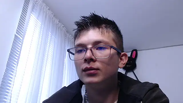 MathewCollin online show from 8, 3, 2025