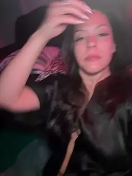 bellafreakyfun online show from 2, 5, 2026