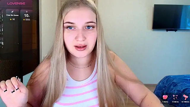 Snapshot of Adr1ana_ chatting on 5, 11, 2025 Adr1ana online show from 5, 11, 2025