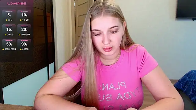 Snapshot of Adr1ana_ chatting on 7, 11, 2025 Adr1ana online show from 7, 11, 2025