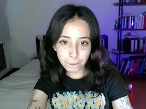 babyluna 8 8 online show from 18, 12, 2024