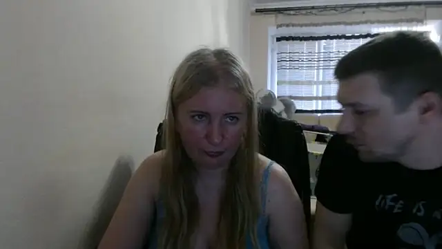 Snapshot of PeterAndJen chatting on 21, 6, 2026 PeterAndJen online show from 21, 6, 2026