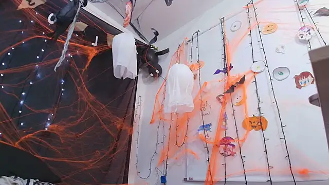 Snapshot of timkerbell_ chatting on 14, 10, 2025 timkerbell online show from 14, 10, 2025